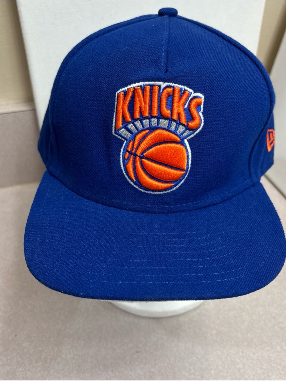 New York Knicks Empire City Skyline Underbill New Era 9FIFTY Adjustable Hat Cap